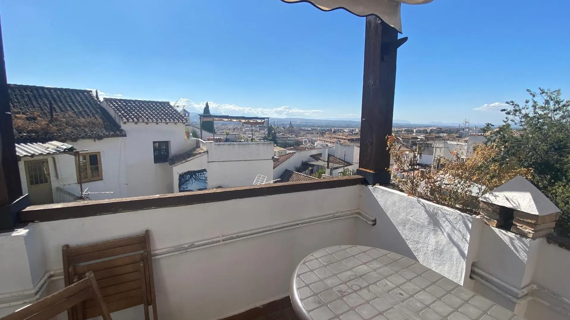 Homestay Habitacion Con Bano Y Cocina Privados En Albaicin Granada